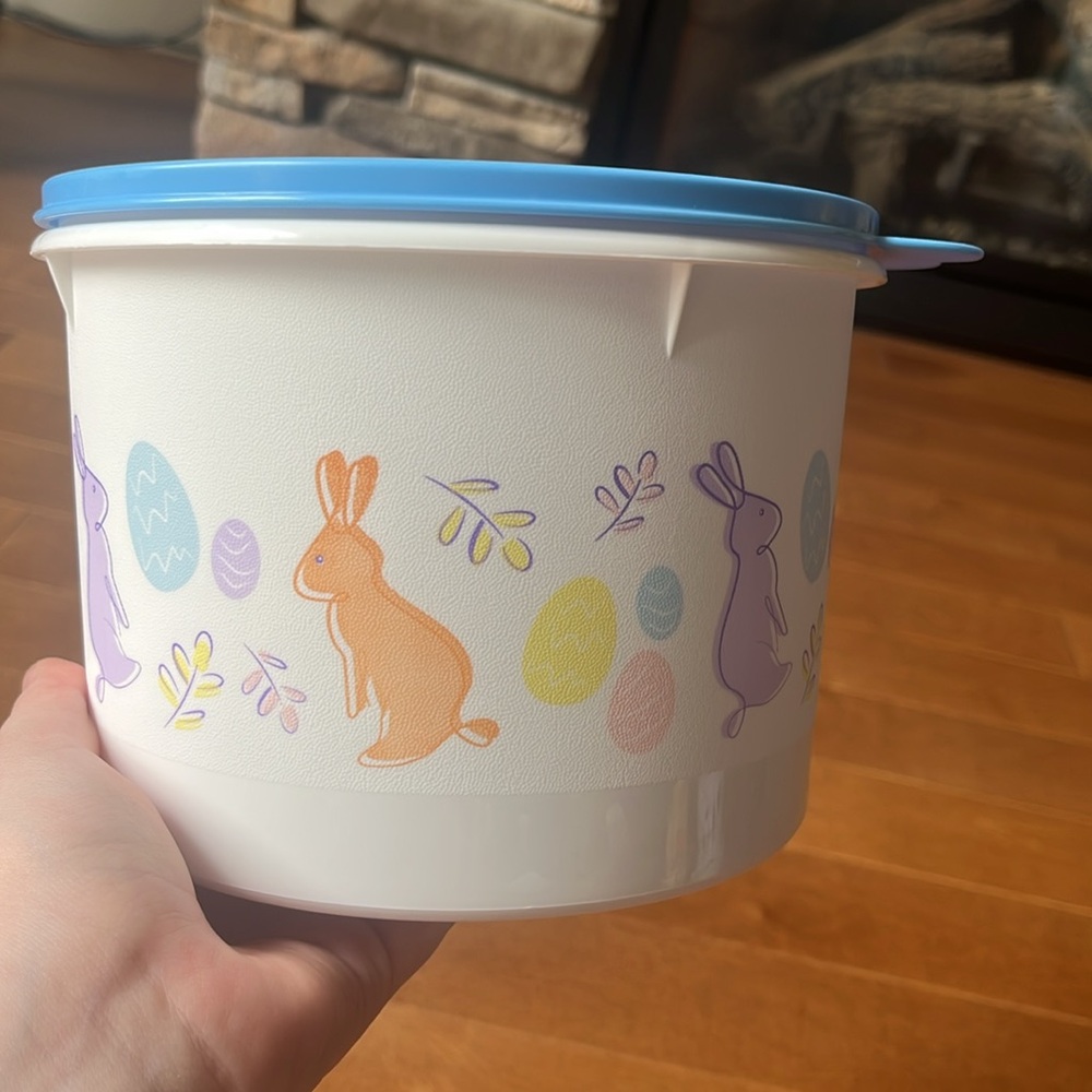 Tupperware Containers 3 piece set - Picture 5 of 6